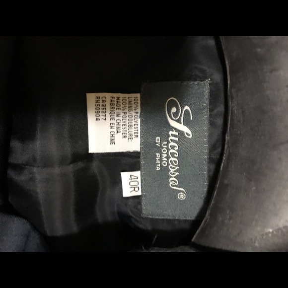 3 piece suit never worn - Picture 2 of 4